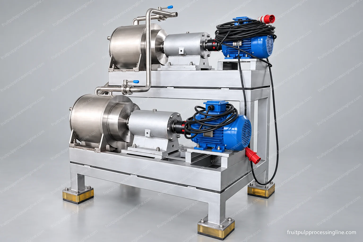 Two-stage pulping assembly with separate drives; the companion view shows the same machine from the drive side.
